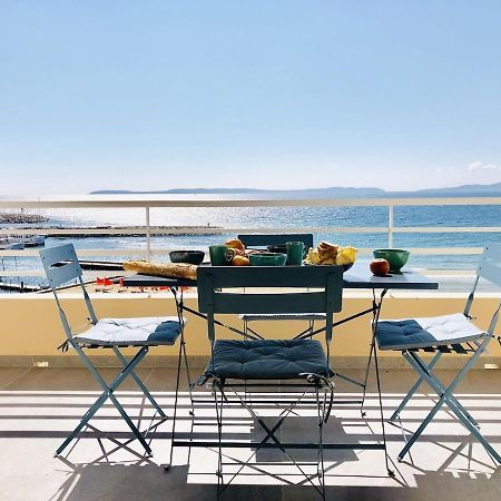 T3 Front De Mer Dernier Etage Vue Mer Petit Havre De Paix Pour Vos Vacances Emplacement Unique Vue Mer Panoramique A 180 Degres Pour Ce T3 En Face De La Plage Front De Mer Vue Sur Les Iles 5 Et Dernier Etage Avec Ascenseur Le Lavandou Bagian luar foto