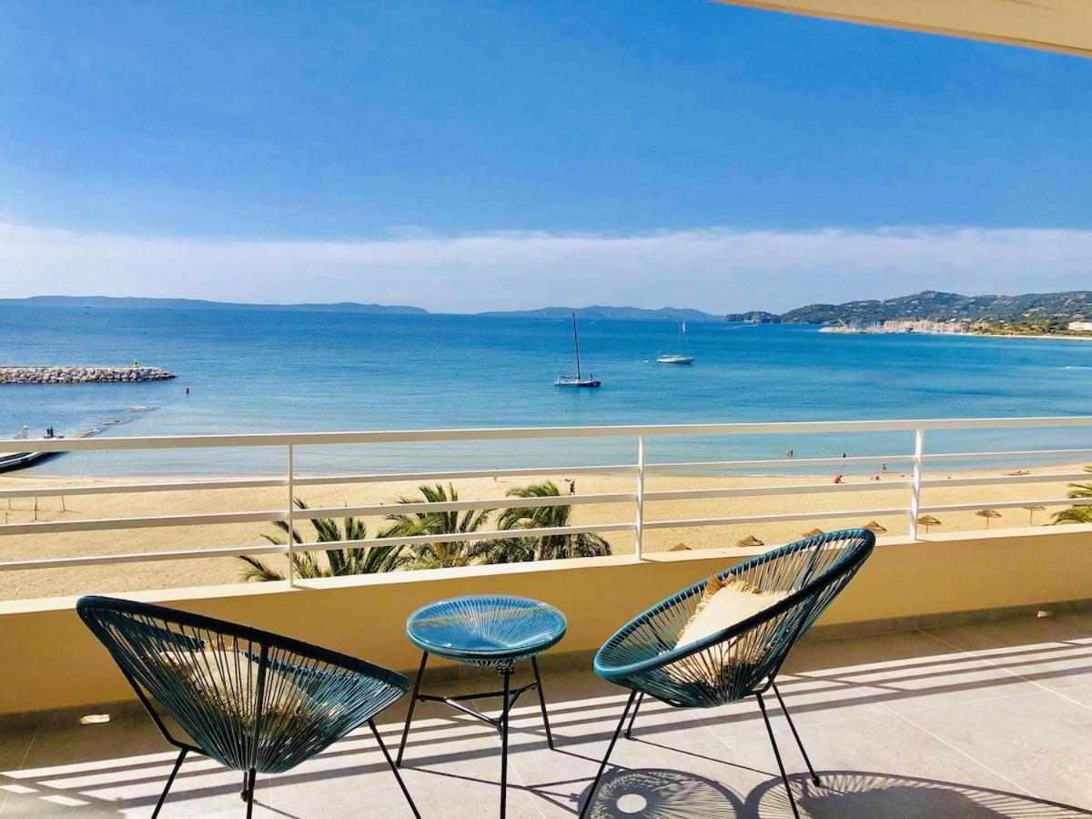 T3 Front De Mer Dernier Etage Vue Mer Petit Havre De Paix Pour Vos Vacances Emplacement Unique Vue Mer Panoramique A 180 Degres Pour Ce T3 En Face De La Plage Front De Mer Vue Sur Les Iles 5 Et Dernier Etage Avec Ascenseur Le Lavandou Bagian luar foto
